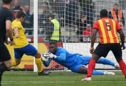Hervé Koffi se rapproche d’un départ du RC Lens vers l’Union Saint-Gilloise