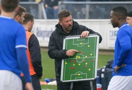 McInnes comparé à Klopp, mais les résultats tardent à Ibrox