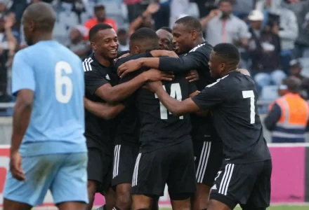 Orlando Pirates prend l’avantage face à Durban City grâce à Maswanganyi