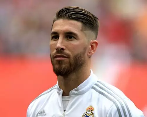 Ramos passe sa 16e saison en Ligue des Champions avec le Real Madrid. Il a suit le record de Casillas