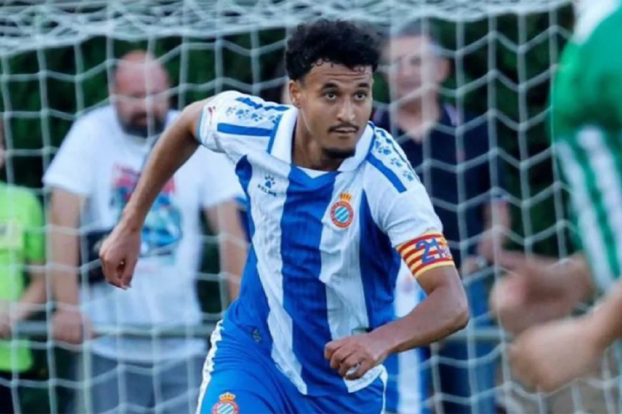 Omar El Hilali célébrant sous les couleurs de l’Espanyol