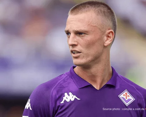 Albert Gudmundsson sur le départ ? La Fiorentina face à un dilemme avec son numéro 10