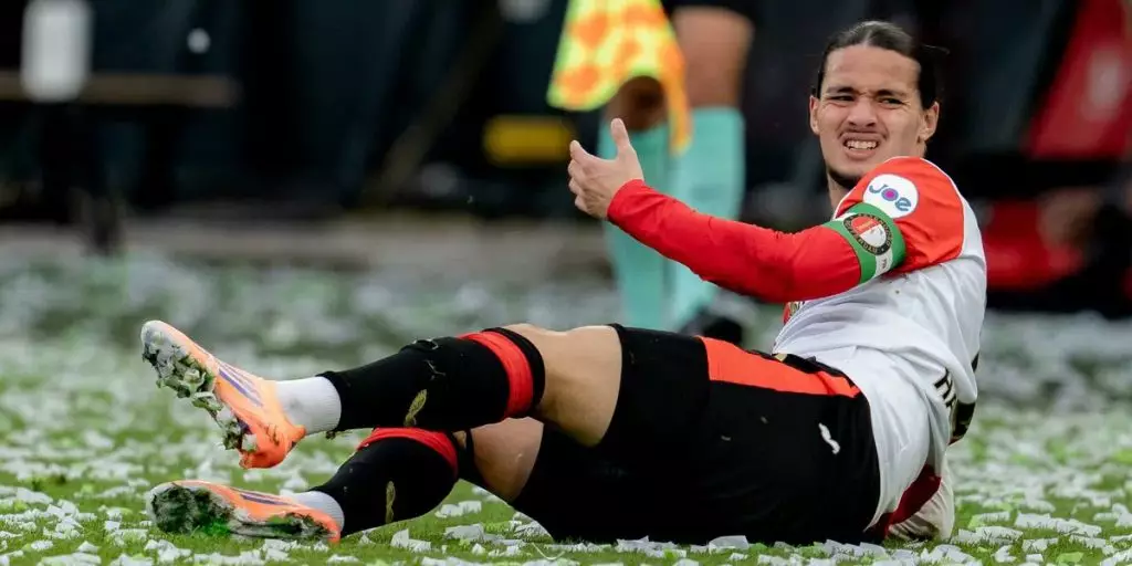 Anis Hadj Moussa ailier droit Feyenoord en action Eredivisie Pays-Bas