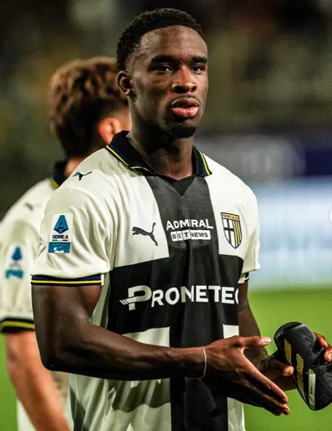 Badara Ali Keita milieu offensif US Gorée en action championnat sénégalais

