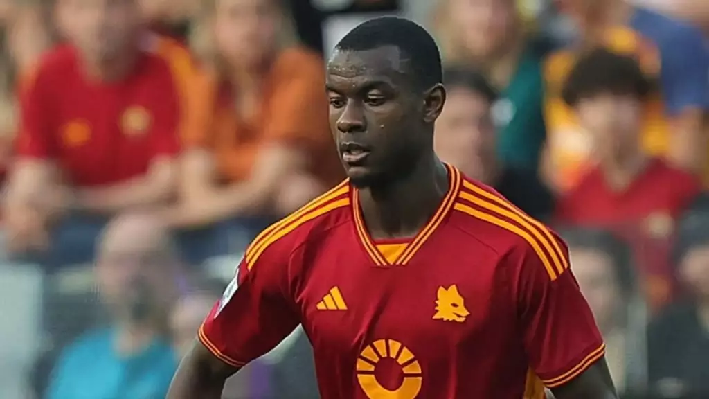 Evan Ndicka défenseur central AS Roma en action Serie A saison 2026