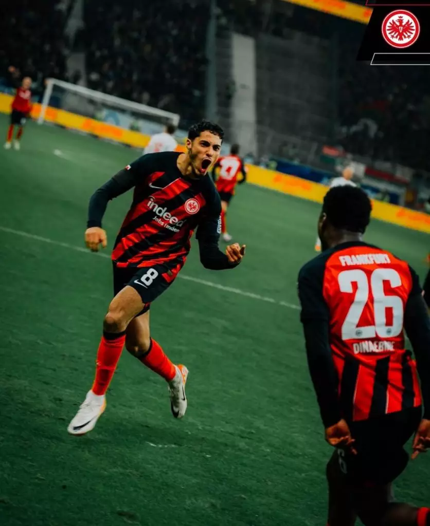 Farès Chaïbi international algérien Fennecs