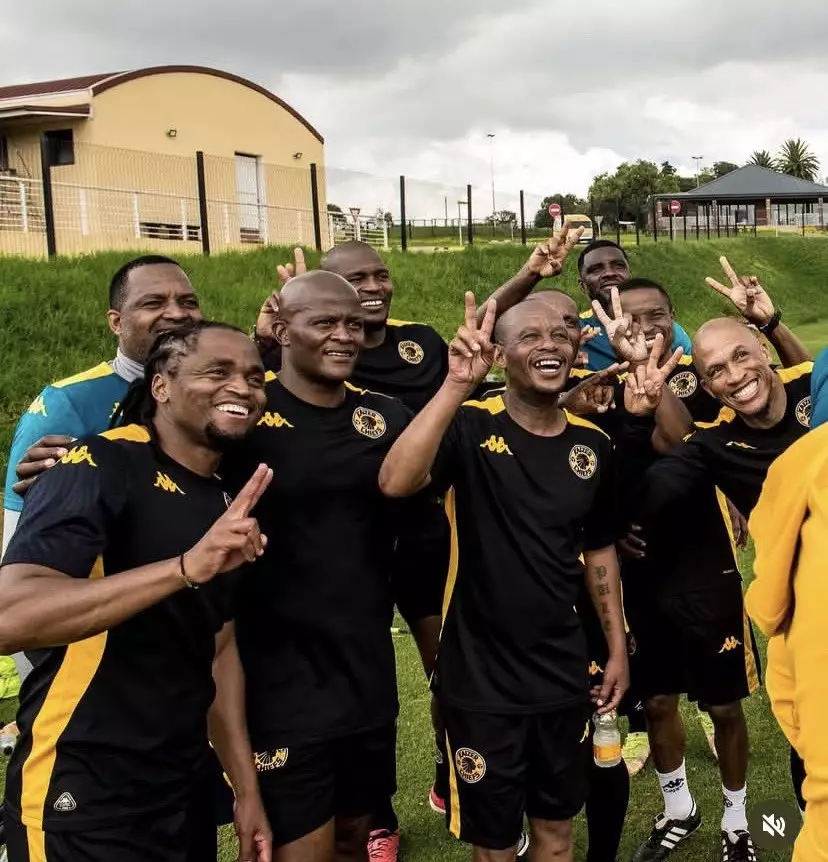 Le Soweto Derby du 26 avril au FNB Stadium menacé par un événement Nasrec. Orlando Amstel Arena en alternative ? Tous les détails ici.