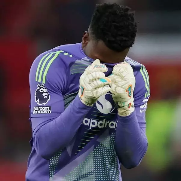 Old Trafford Manchester United stade vue intérieure retour Onana été

