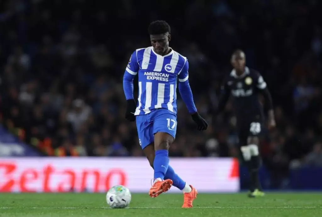 Carlos Baleba international camerounais Lions Indomptables portrait maillot