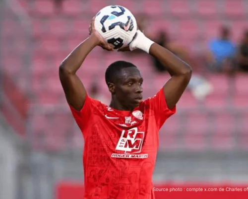 Le FC Lorient lorgne Ismail Diallo pour remplacer Yongwa