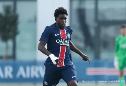 Mbemba prêt à quitter le PSG : Barcelone et le Bayern à l’affût