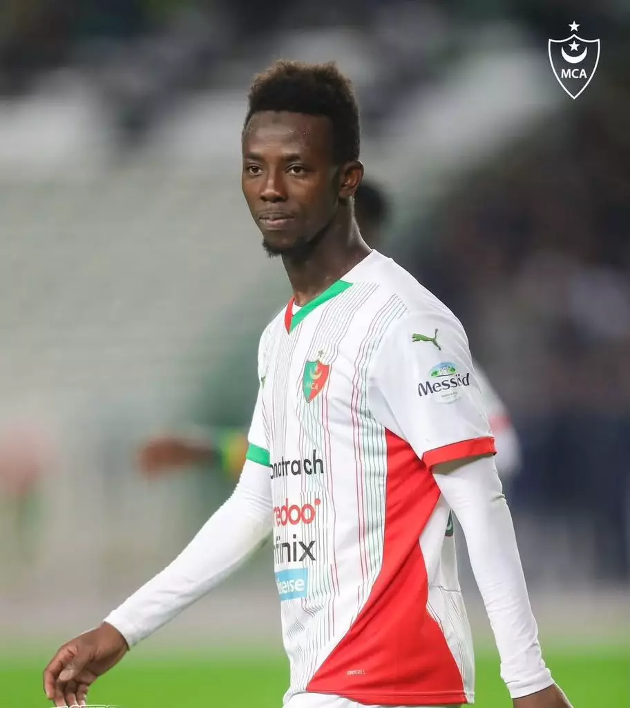 Le MC Alger réclame 2,5 M€ pour Zougrana malgré des rumeurs démenties. Profil, intérêts et enjeux sur African-Football.com.