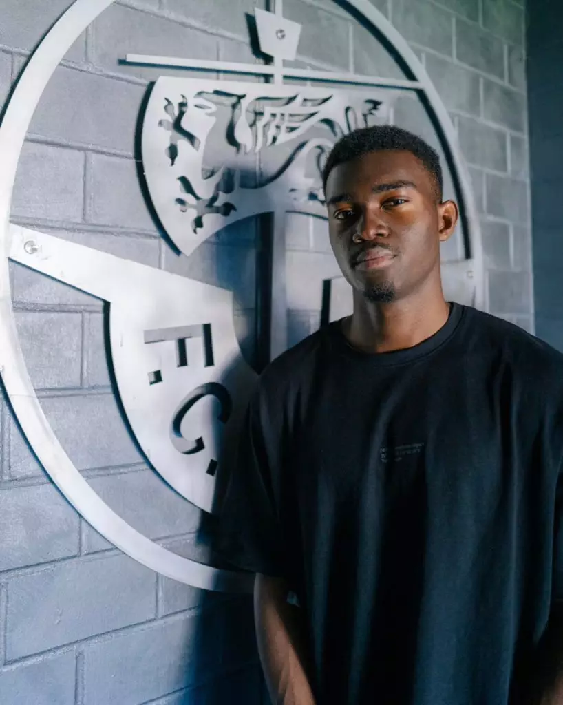 Patrick Nkoa en action lors d'un match de deuxième division allemande