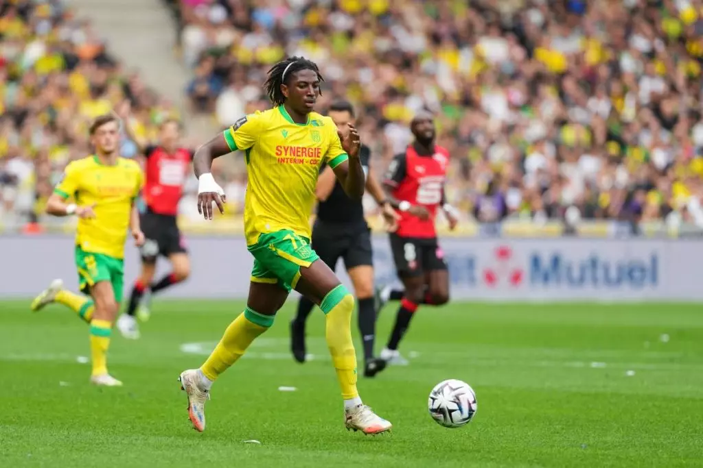 Mohamed Adama Sarr ancien international sénégalais défenseur AC Milan portrait