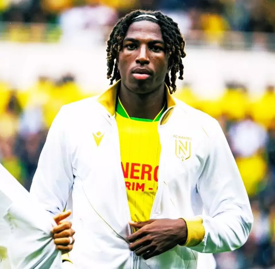 Tylel Tati défenseur central FC Nantes en action Ligue 1 saison 2025-26