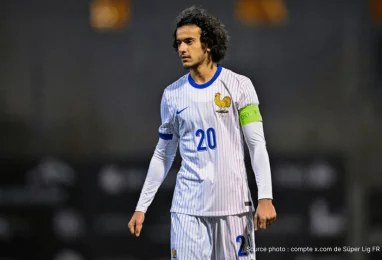 Maghnes Akliouche ailier de Monaco dans le viseur de la Juventus PSG Liverpool — mercato estival 2026