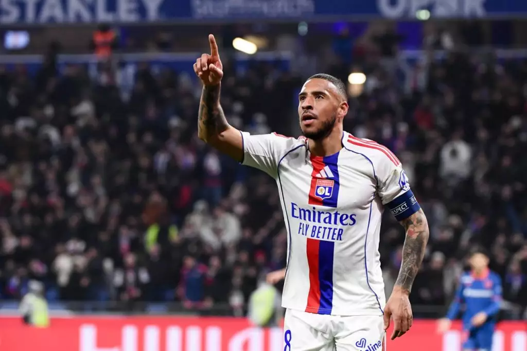 Akliouche Juventus Monaco : l'ailier algéro-français au cœur du deal Zhegrova, mercato 2026