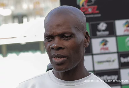 Arthur Zwane entraîneur d'AmaZulu FC au Moses Mabhida Stadium après la défaite 1-0 contre Kaizer Chiefs, 17 mai 2026