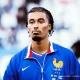 Nathan Zézé défenseur central franco-ivoirien de Neom SC convoité par Crystal Palace Bournemouth Brentford pour la Premier League été 2026