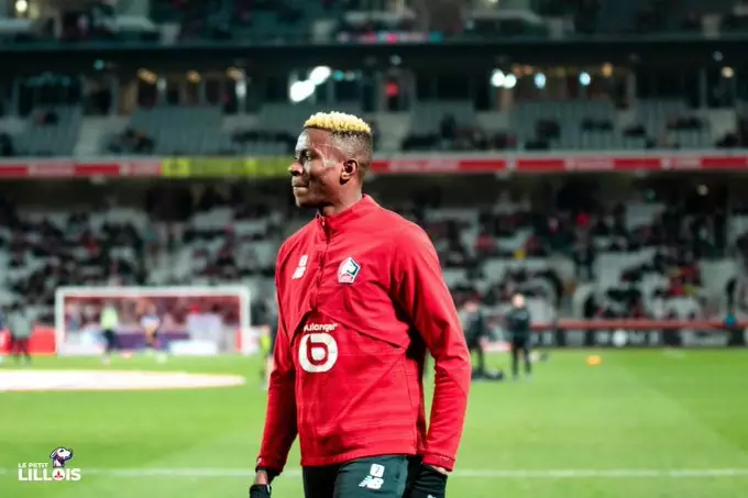 Victor Osimhen attaquant de Galatasaray associé au Real Madrid lors du mercato estival 2026