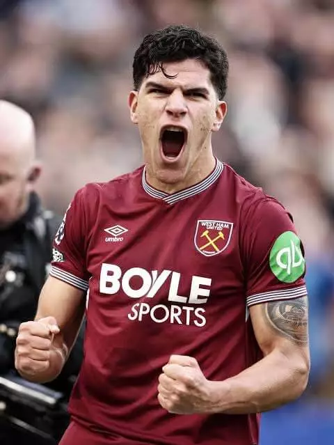 Mateus Fernandes milieu portugais West Ham ciblé par Manchester United mercato estival 2026
